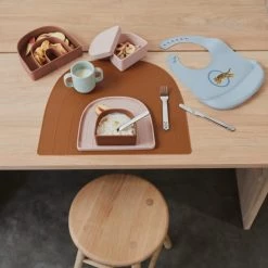 OYOY Living Design Gourdes Enfant Et Boîtes à Goûter Boîte à Déjeuner Bleu En Silicone H5x11,5x9,7cm -Vaisselle et accessoires de cuisine enfant Soldes boite a dejeuner bleu en silicone h5x11 5x9 7cm 2