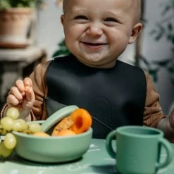 By Lille Vilde Vaisselle Enfant Bol à Ventouse Pour Bébé Silicone Vert -Vaisselle et accessoires de cuisine enfant Soldes bol a ventouse pour bebe silicone vert 2
