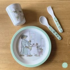 Petit Jour Paris Vaisselle Enfant Coffret Cadeau 5 Pièces Vert Bébé -Vaisselle et accessoires de cuisine enfant Soldes coffret cadeau 5 pieces vert bebe 2