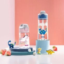 Sigg Gourdes Enfant Et Boîtes à Goûter Gourde Pour Enfant En Plastique, Dino, 0,45L 11 Sigg Gourdes Enfant Et Boîtes à Goûter Gourde Pour Enfant En Plastique, Dino, 0,45L -Vaisselle et accessoires de cuisine enfant Soldes gourde pour enfant en plastique dino 0 45l 5