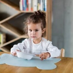 Kindsgut Accessoires De Cuisine Enfant Set De Table En Forme D’ours En Silicone Vert D'eau -Vaisselle et accessoires de cuisine enfant Soldes set de table en forme d ours en silicone vert d eau 2