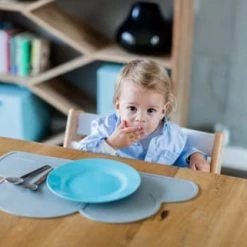 Kindsgut Accessoires De Cuisine Enfant Set De Table En Forme De Nuage En Silicone Gris Foncé -Vaisselle et accessoires de cuisine enfant Soldes set de table en forme de nuage en silicone gris fonce 2