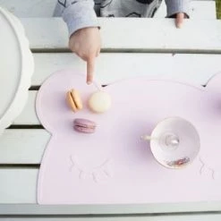 We Might Be Tiny Accessoires De Cuisine Enfant Set De Table En Silicone Ours Rose -Vaisselle et accessoires de cuisine enfant Soldes set de table en silicone ours rose 4